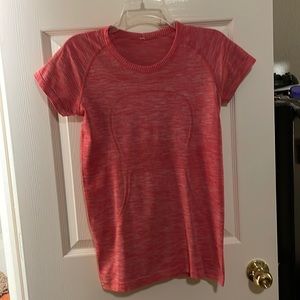 Lululemon run swiftly shirt size 8